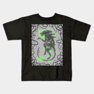 Attacked Xenomorph Drone Kids T-Shirt